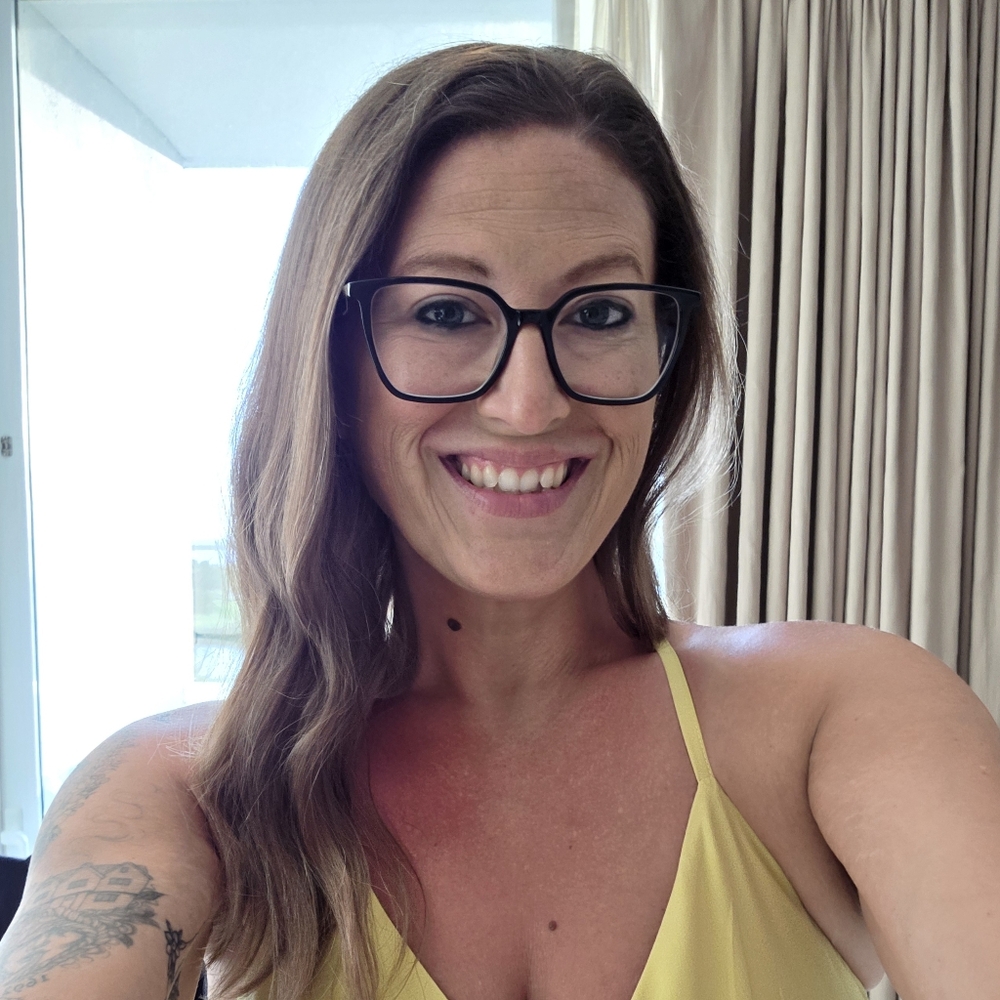 Meet your Posher, Whitney